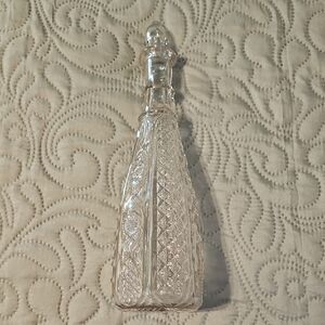 Elegant Clear Glass Patterned Decanter